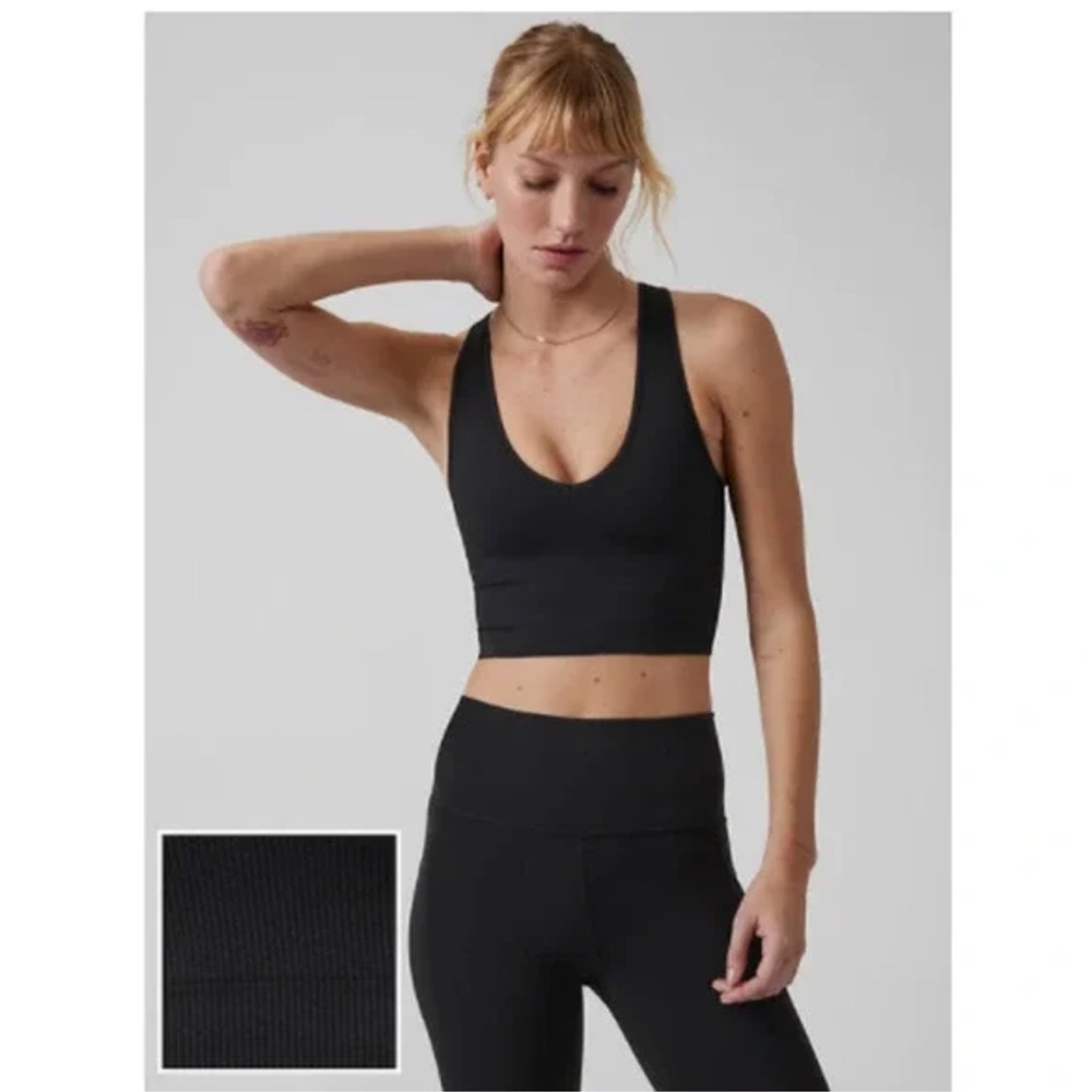 EUC - Athleta Aurora Ribbed Crop Top. Size S